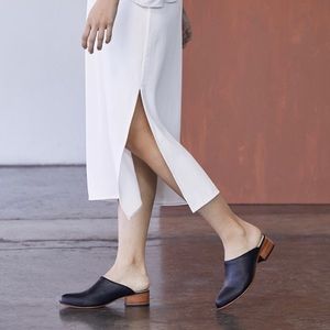 Nisolo Mariella Black 7